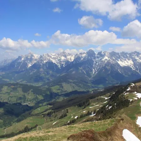 Lejlighed In Saalfelden With Panoramic View, Cleaning Included *